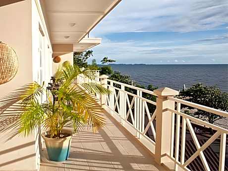 The Beach House Hotel