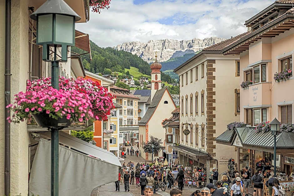 Aquila Dolomites Residence