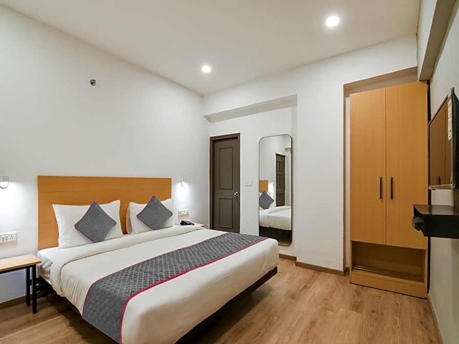 Collection O Sayeeda International