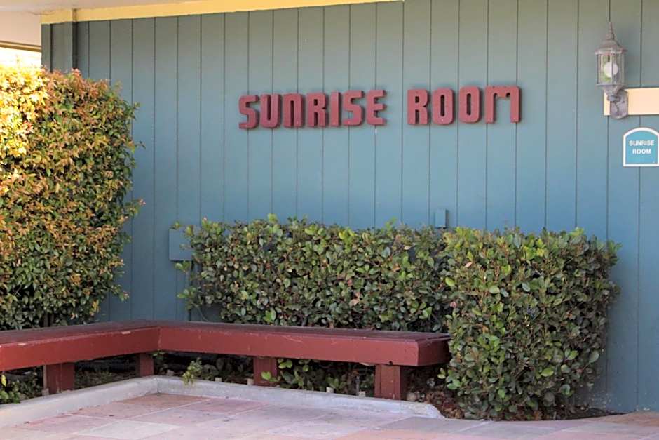 Days Inn & Suites by Wyndham Sunnyvale