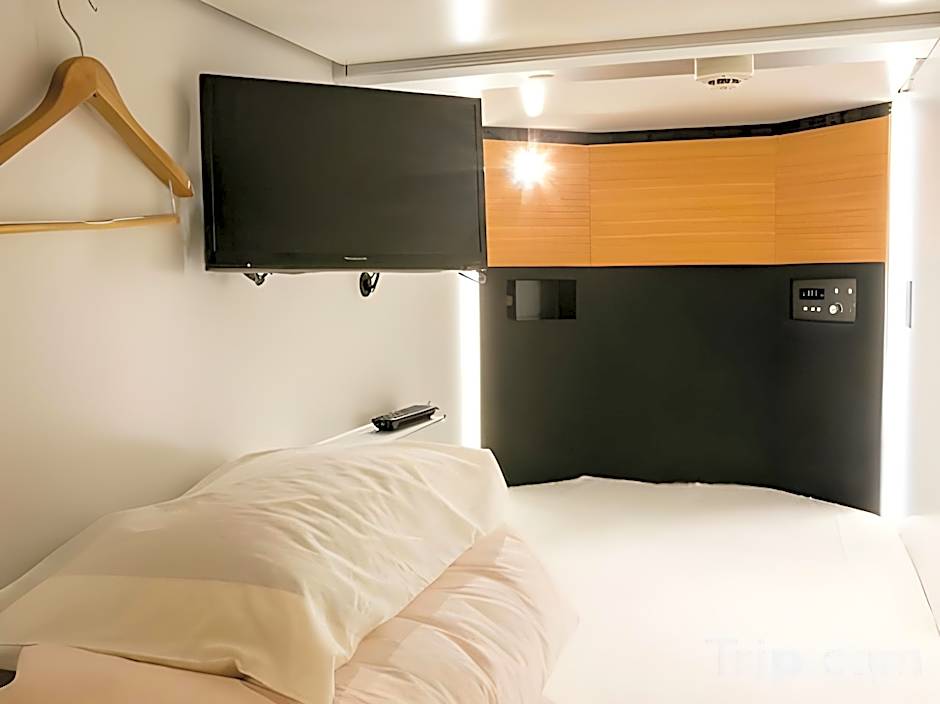 Kanazawa Capsule Hotel Musashimachi