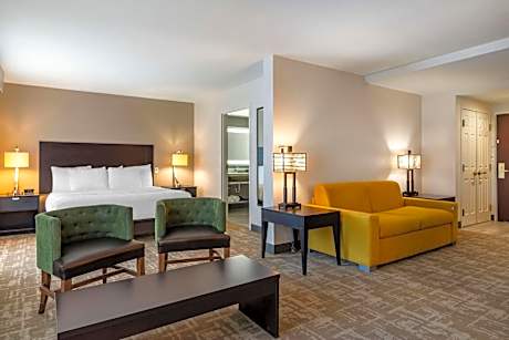 King Suite with Sofa Bed