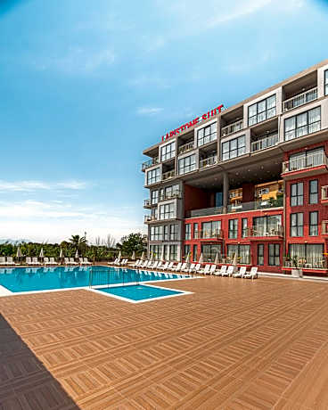 Laristone Suite Spa Hotel