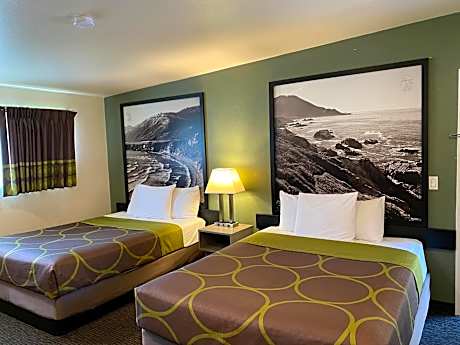 Queen Room with Two Queen Beds - Non-Smoking