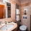 Ariston & Ariston Patio Hotel