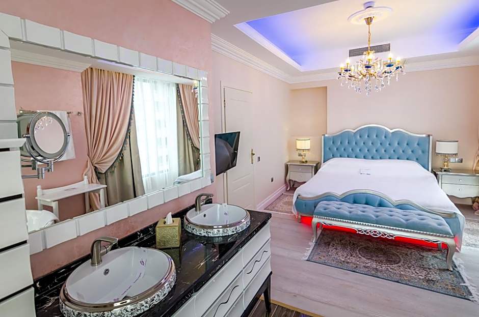 Phoenicia Royal Hotel