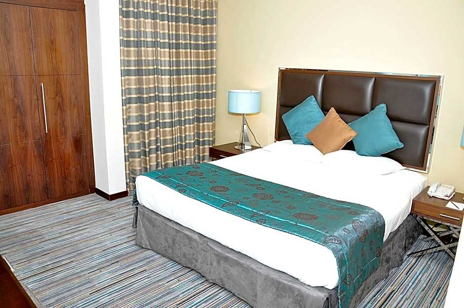 Phoenix Plaza Hotel Apartments