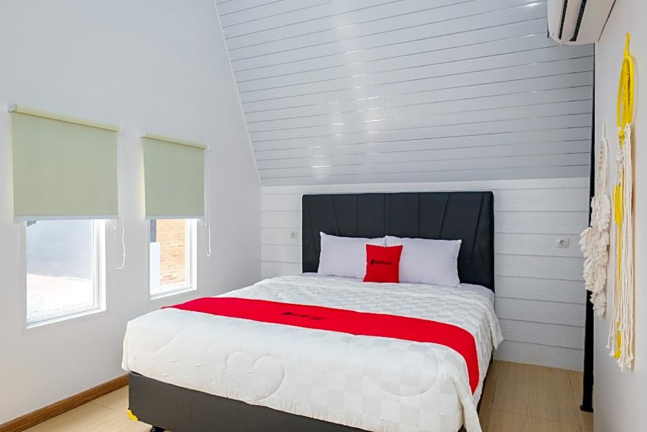 RedDoorz @ myRoom UMY