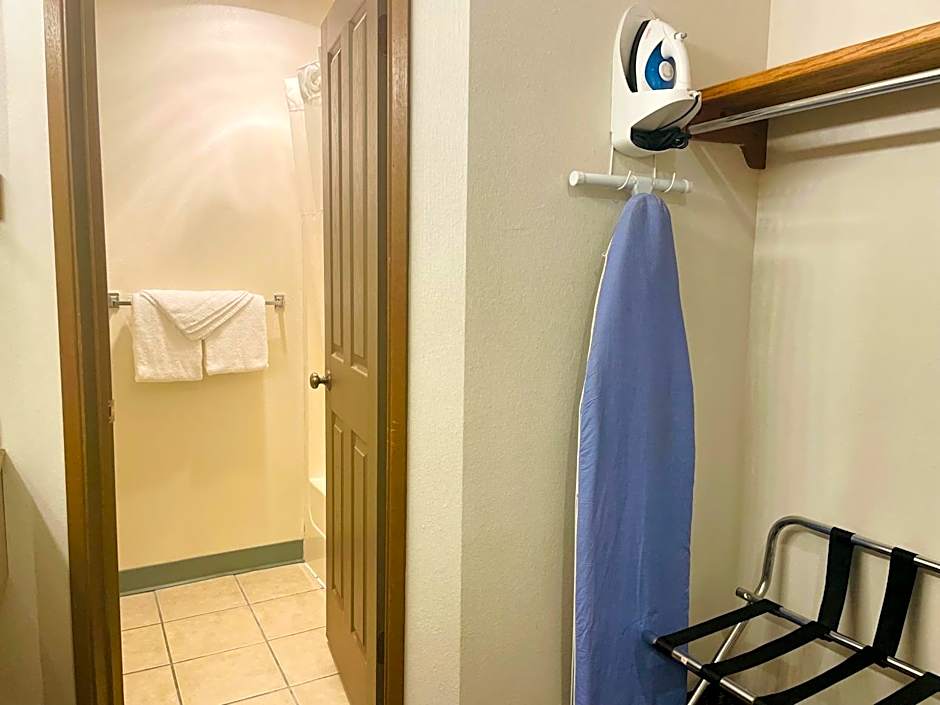 America's Best Value Inn Sandpoint