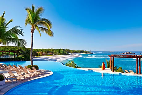 Four Seasons Resort Punta Mita