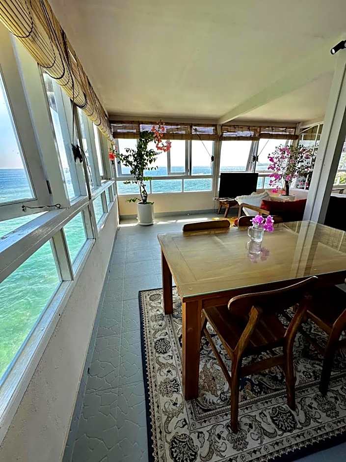 Beach front villa , All Mare 2