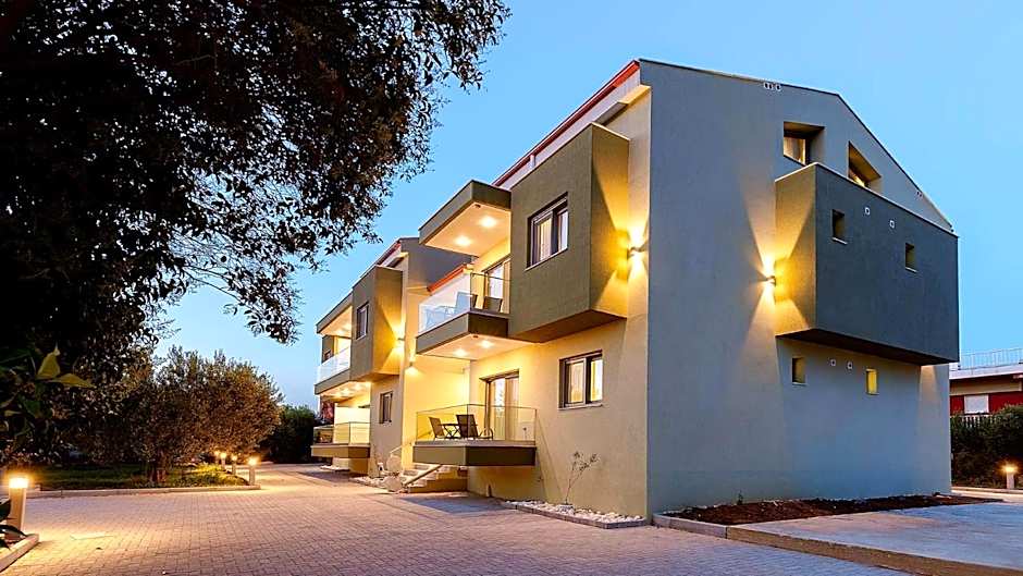 Estelle Family Luxury Apartments & Suites