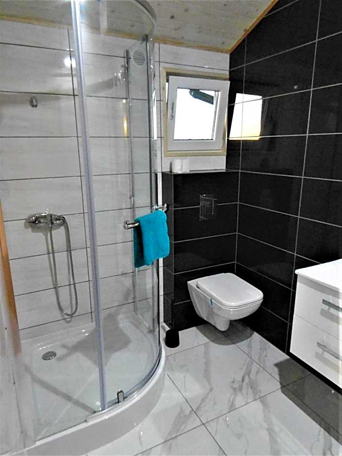 Słoneczne domki nad morzem