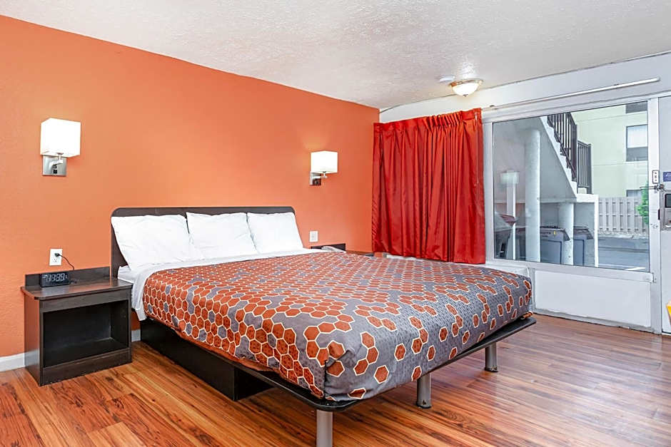 Relax Inn by OYO Columbus OH I 70