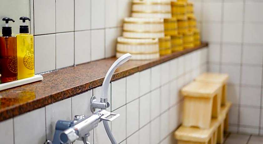 Ryokan Wakamiya Hotel