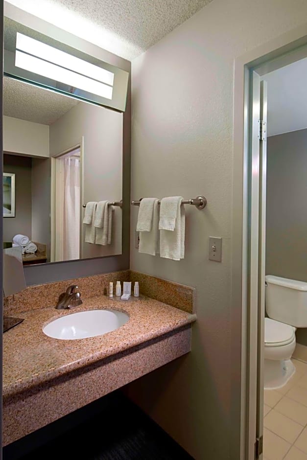 Sonesta Select Pleasant Hill