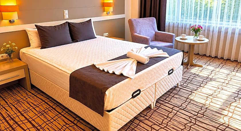 Burcman Hotel