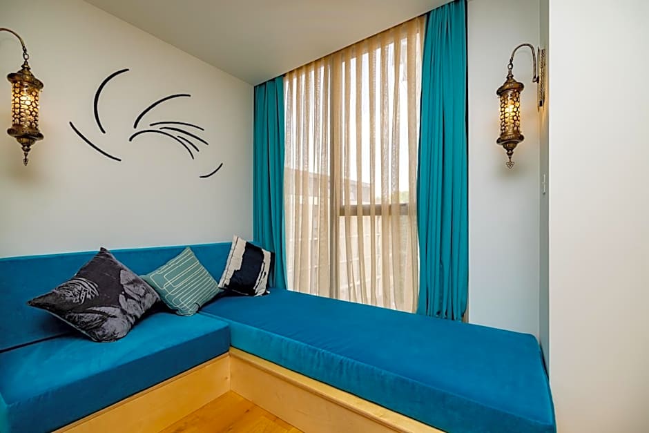 Limehouse Library Hotel