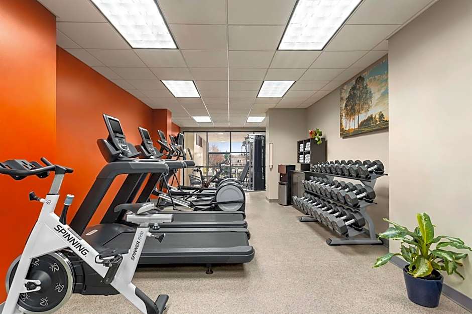 Embassy Suites By Hilton Hotel Kansas City-Overland Park