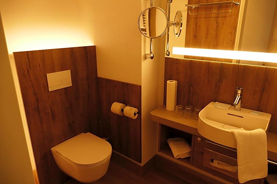 Meyn's Apartments & Hotel