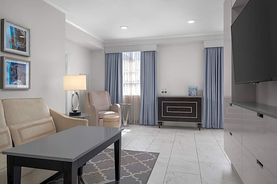 The Jung Hotel & Residences