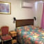 Edgecliff Lodge Motel