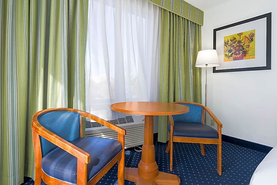 Thousand Hills Resort Hotel