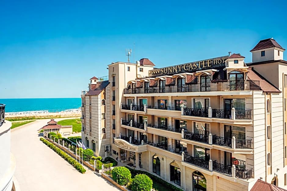 Sunny Castle Hotel - All Inclusive, Beach and Free parking