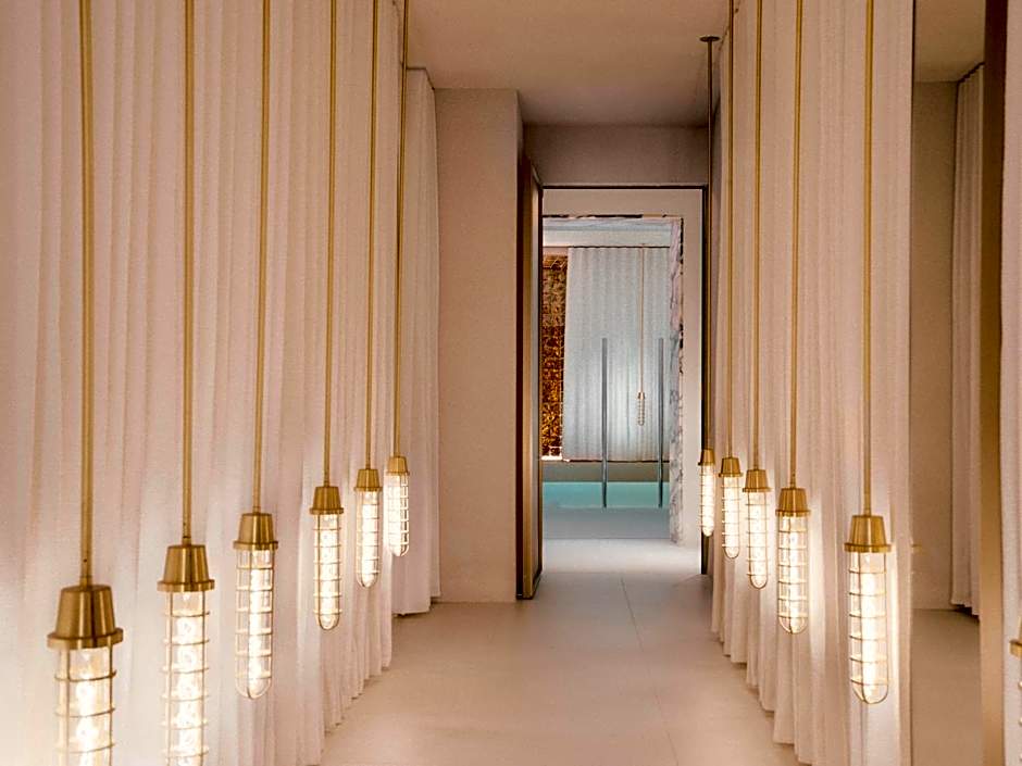 Brach Madrid - Evok Collection