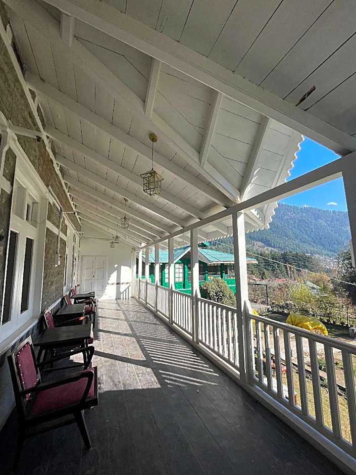 The Sunshine Heritage – Manali, PA