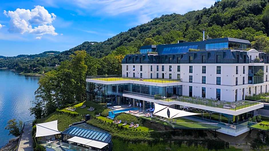 Heron Live Hotel Marina & SPA