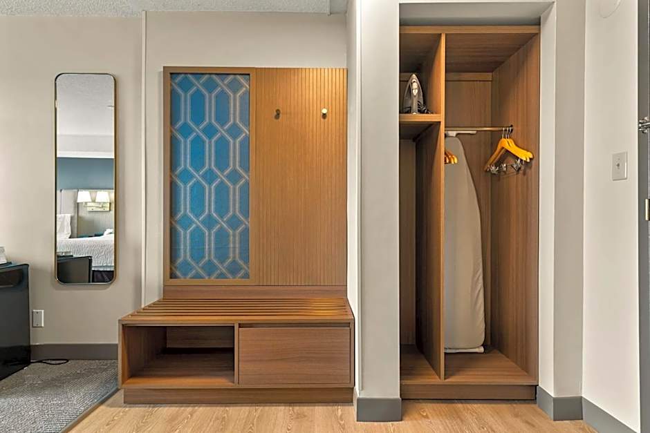 Holiday Inn Hotel & Suites London By IHG