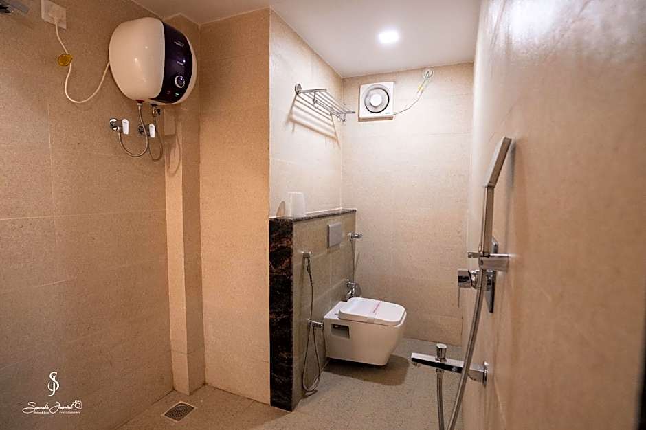 HOTEL MK GRAND, ISHWAR TOWER NEAR PDR MALL, GODOWLIA