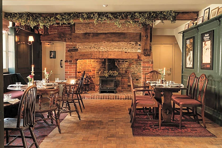 Fleur de Lys Inn, Cranborne