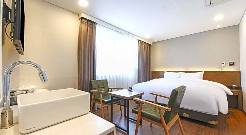 Anyang CNC Hotel