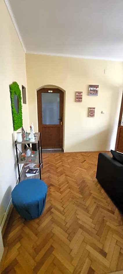 Happy Mood Apartments