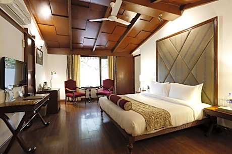 Suite with Evening Hi Tea, 10% discount on Food, Spa & Soft Beverages