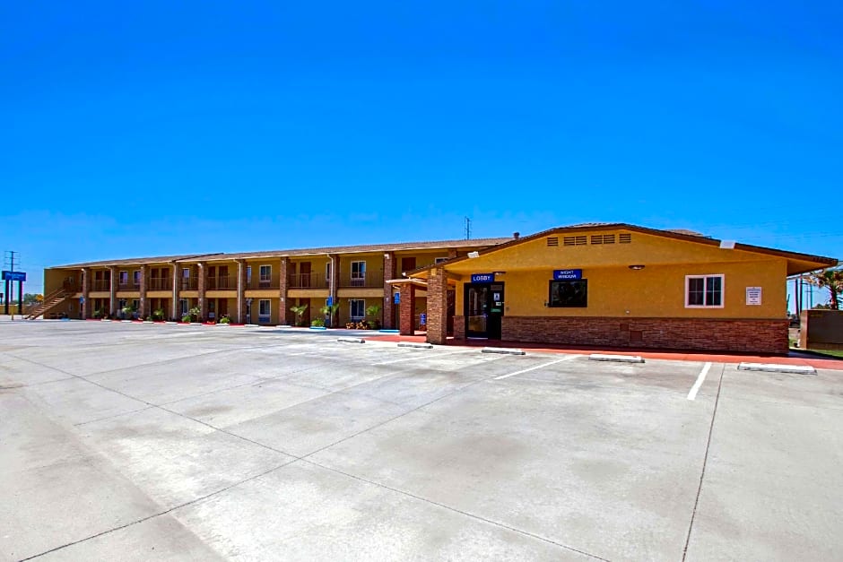 Rodeway Inn Adelanto US 395