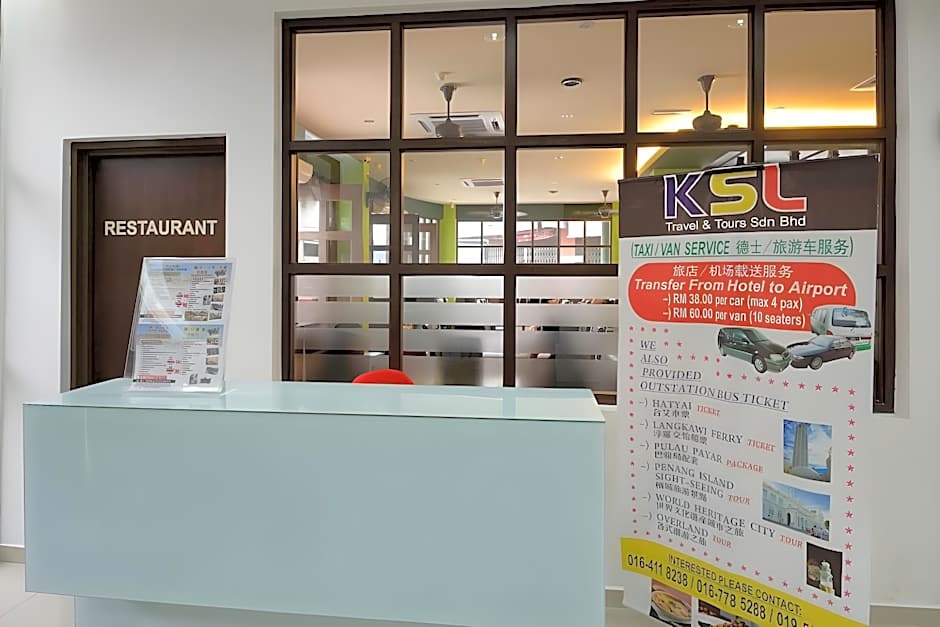 Swing & Pillows @ Grand Inn George Town Penang 