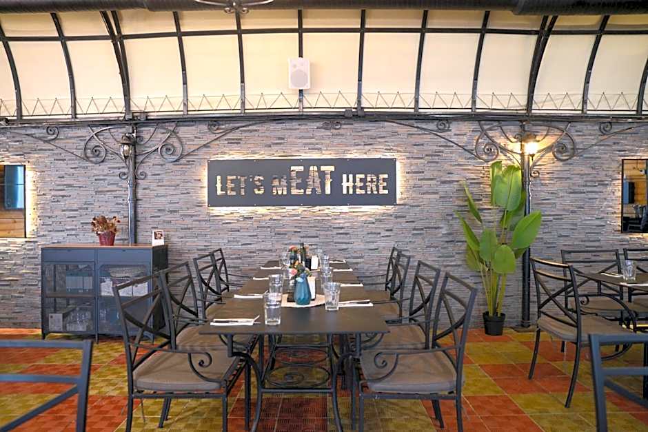 City House Family Hotel & Restaurant