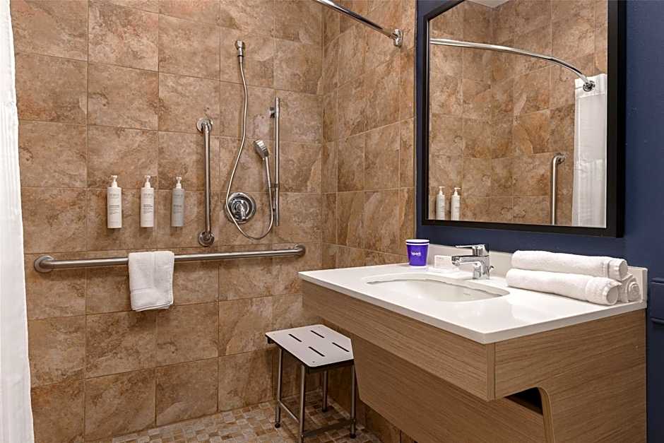 Spark by Hilton Wilmington Carolina Beach Rd