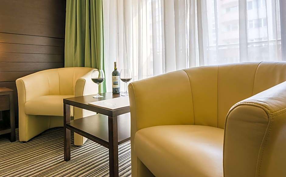 Best Western Plus Olives City Hotel