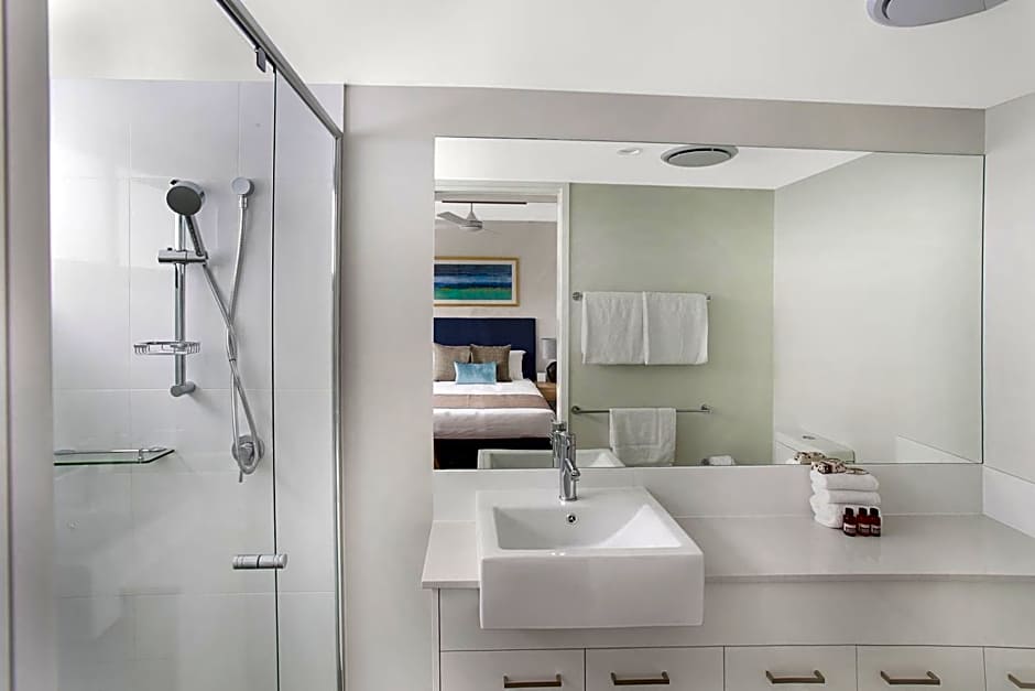 Direct Collective - Sea Breeze Mooloolaba