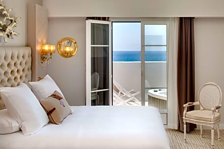 King Accessible Sea View Suite