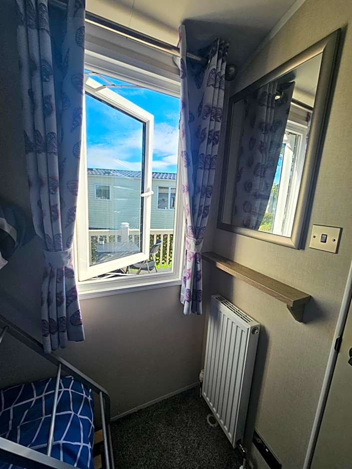 Haven Golden Sands Holly Drive 24