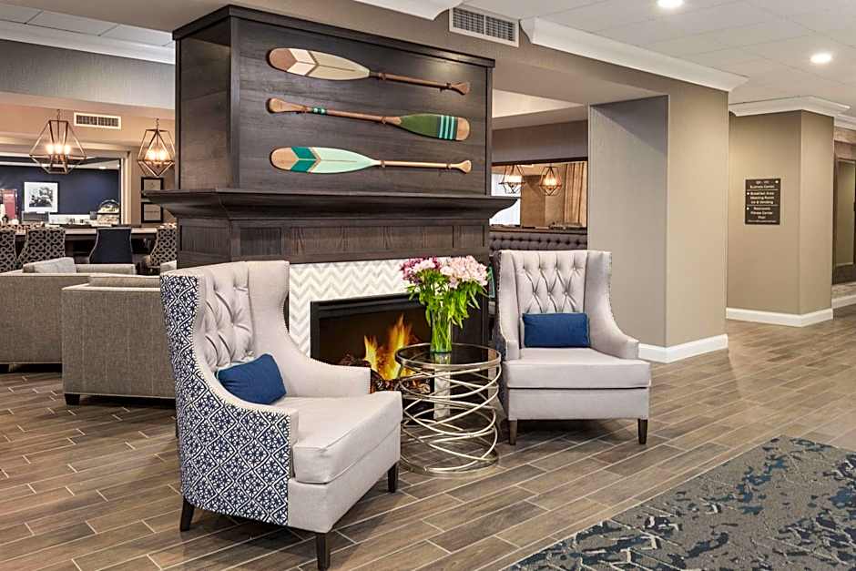 Hampton Inn By Hilton Kennebunk Kennebunkport ME