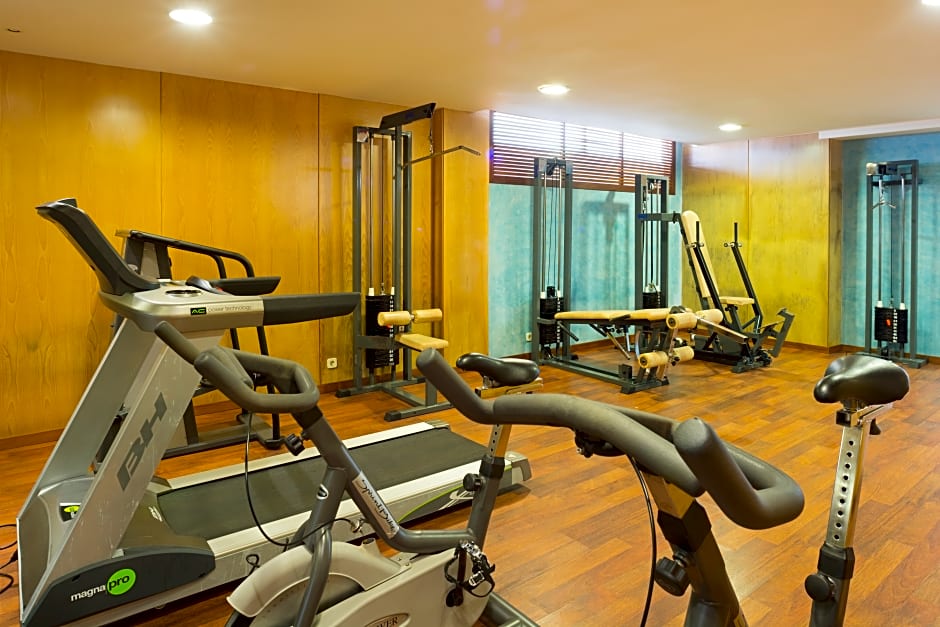 Protur Vista Badía Aparthotel