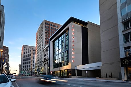 Ambassador Hotel Kansas City, Autograph Collection