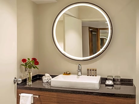 Deluxe room with 2 double beds