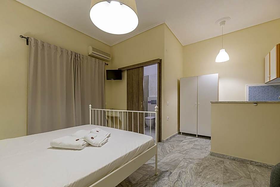 Denise Studios and Apartments